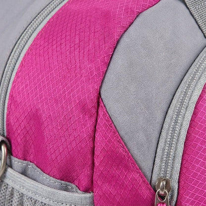 Sporty travel bag featuring weatherproof protection, adjustable straps, and a versatile 20-35L capacity, perfect for outdoor adventures and everyday use. 3