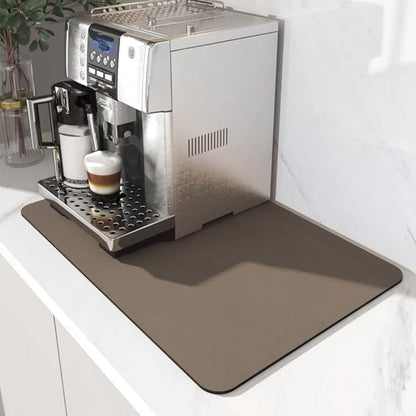 Super absorbent coffee bar mat made from eco-friendly diatom mud, featuring quick-dry technology for efficient moisture absorption and a stylish design ideal for cafes 3