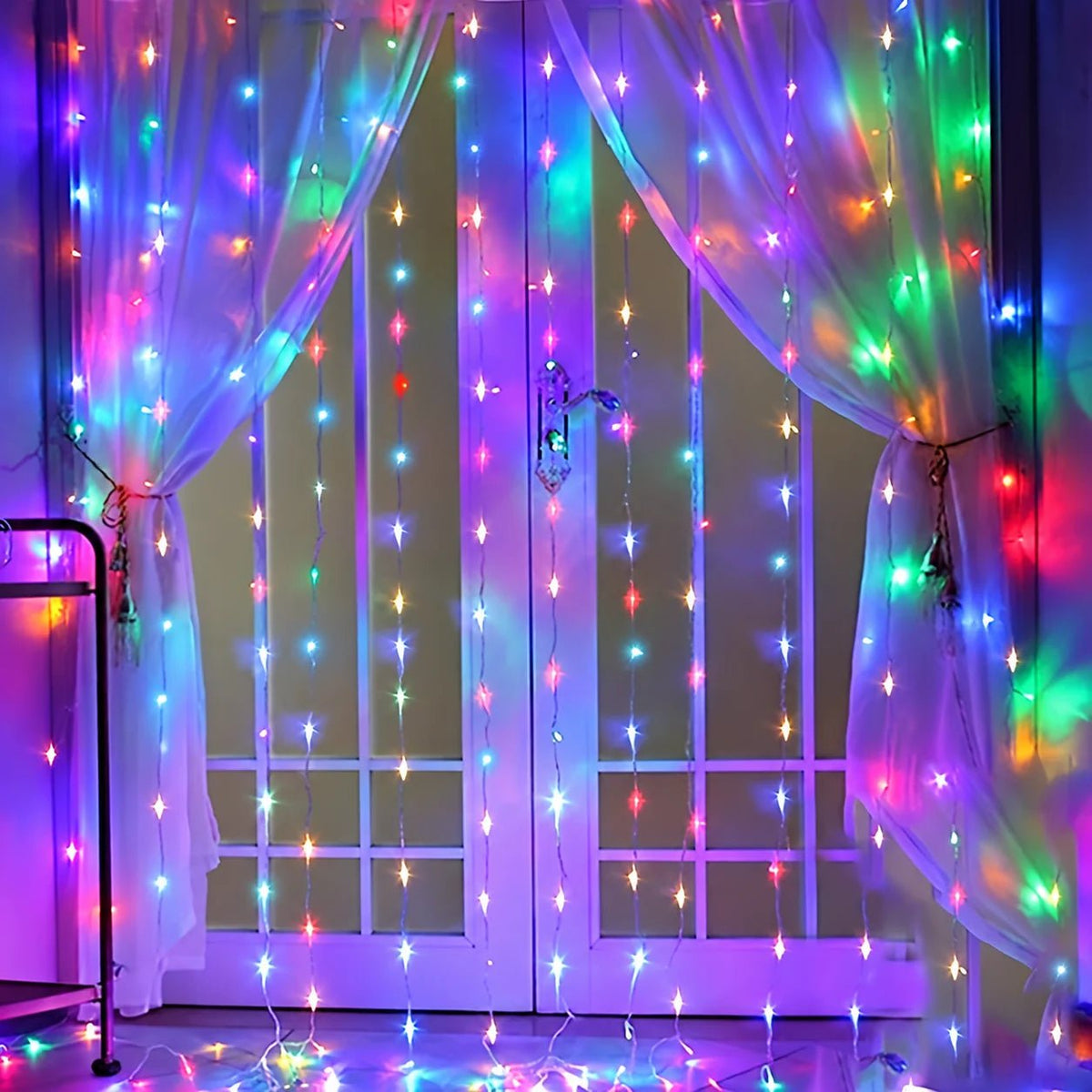 USB curtain fairy lights featuring 8 lighting modes, available in two sizes, with warm white and multicolor options for enchanting home decor. 7