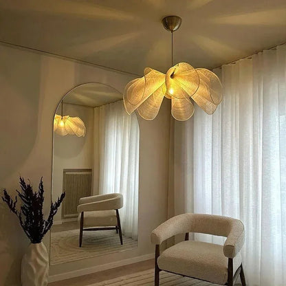 Vintage hanging lamp featuring an adjustable length fabric shade, designed for warm LED kitchen pendant lighting, adding elegance and charm to home decor. 3
