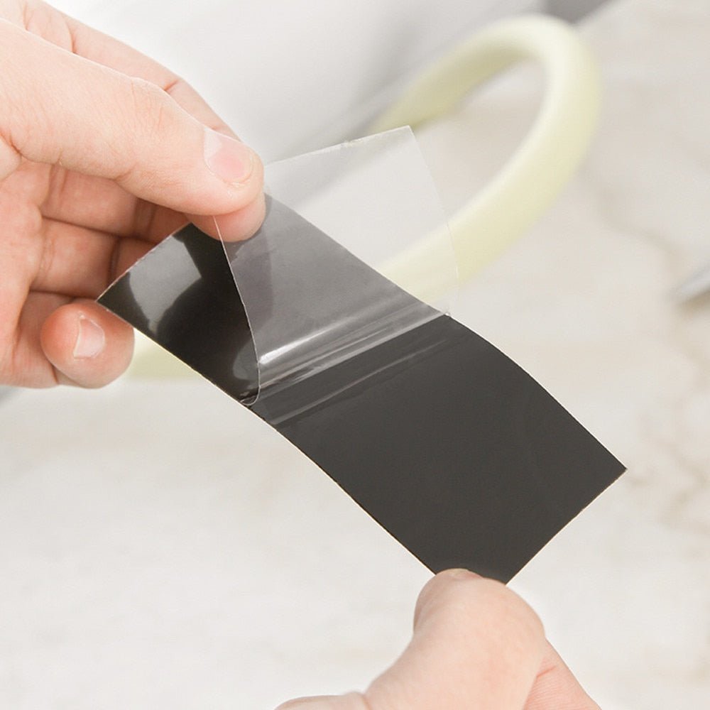 Waterproof repair tape featuring a weather-resistant polymer adhesive, designed for instant leak sealing in both indoor and outdoor applications. 6