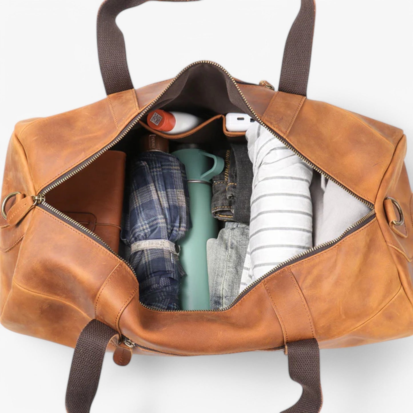 Weekender Bag with Adjustable Shoulder Strap and Smart Organization – Elegant Black Design for Women 4