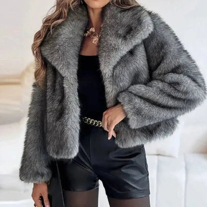 Women's cropped faux fur jacket with an open front, featuring a soft plush texture, perfect for autumn and winter layering. 3