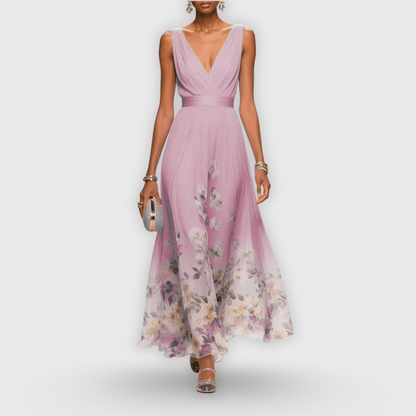 Lightweight women's summer dress in a flattering fit, perfect for formal occasions and versatile styling options. 1