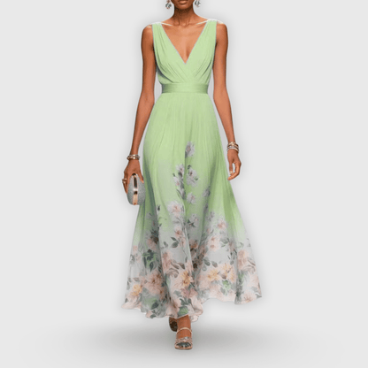 Lightweight women's summer dress in a flattering fit, perfect for formal occasions and versatile styling options. 3