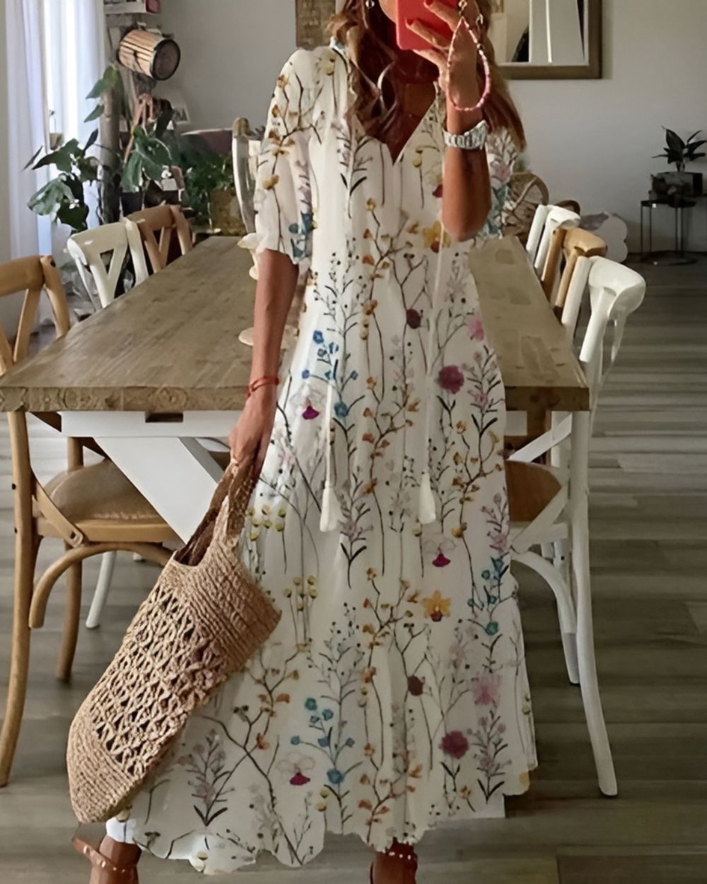 Lightweight summer boho style women's dress featuring a flowy fit and stylish tassel details, perfect for warm weather outings. 6