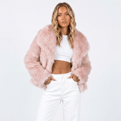 Women's faux fur jacket featuring an oversized collar, designed as a cropped winter coat suitable for casual and evening wear. 5