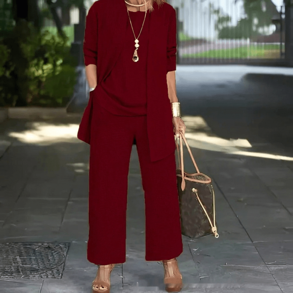 Women's loungewear set featuring wide leg pants and a stylish cardigan jacket, perfect for everyday comfort and chic layering. 2