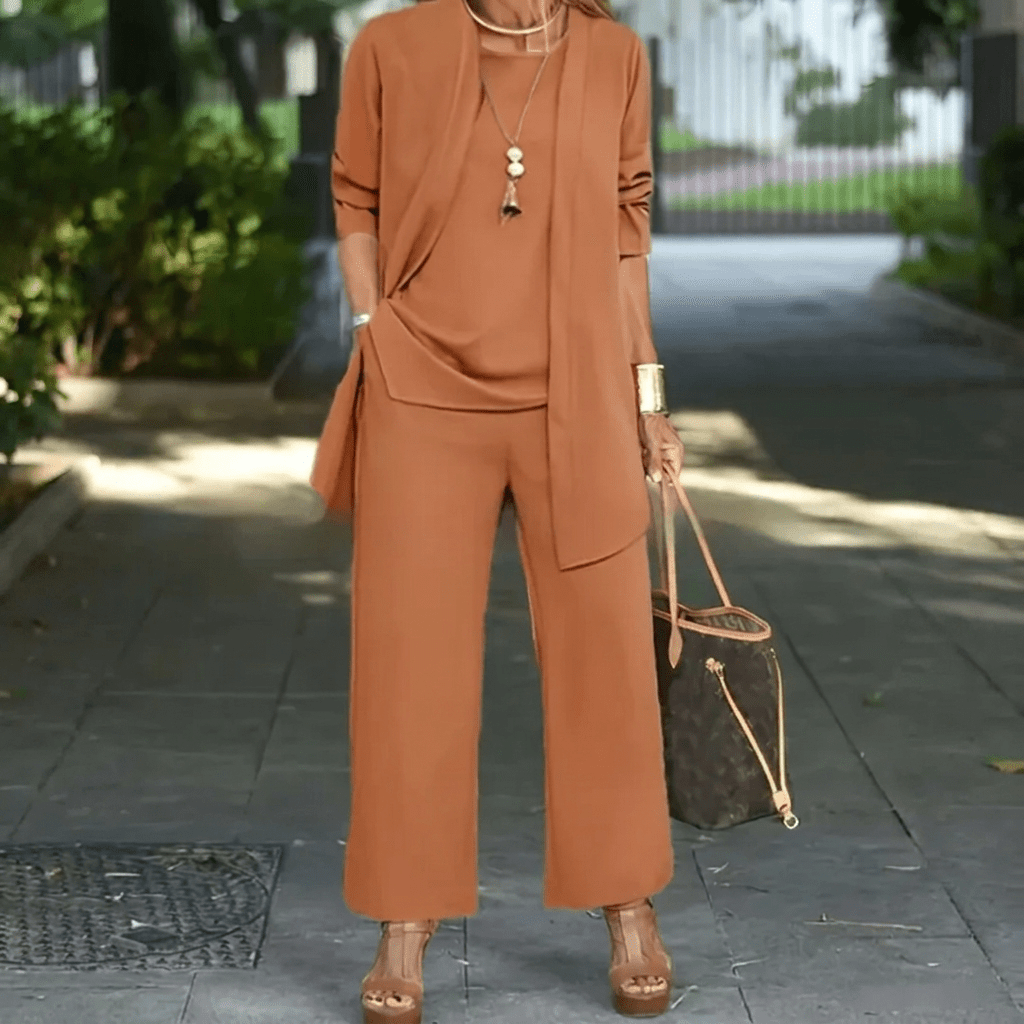 Women's loungewear set featuring wide leg pants and a stylish cardigan jacket, perfect for everyday comfort and chic layering. 7