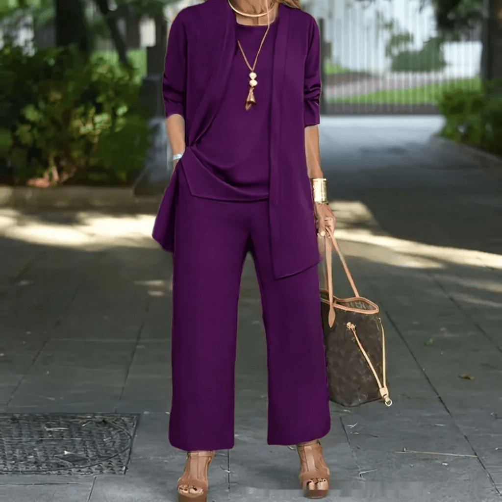 Women's loungewear set featuring wide leg pants and a stylish cardigan jacket, perfect for everyday comfort and chic layering. 4