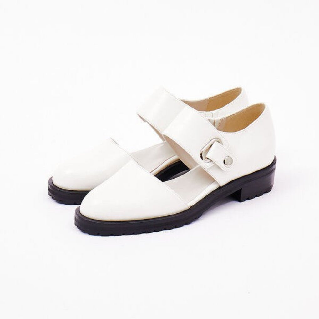 Women's low heel shoes featuring a stylish square toe and chic buckle detail, perfect for elegant casual wear. 2