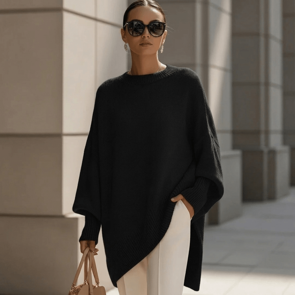 Women's oversized sweater featuring a thick knit design and round neckline, perfect for cozy casual wear in autumn and winter. 6
