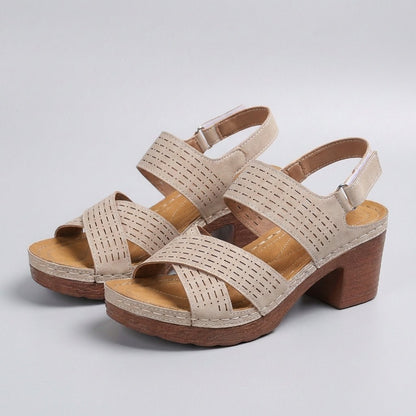 Women's platform sandals featuring orthopedic support and breathable straps, designed for ultimate comfort and style during the summer months. 4