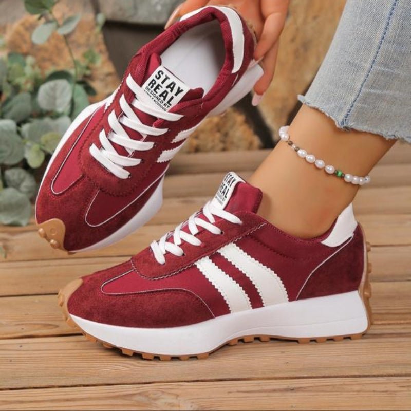 Women's platform sneakers with arch support in white, featuring a retro lace-up design and chunky sole, perfect for casual wear and all-day comfort. 6