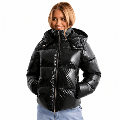Women's quilted jacket featuring a removable hood, water-repellent fabric, and a modern design, perfect for stylish winter wear. 4