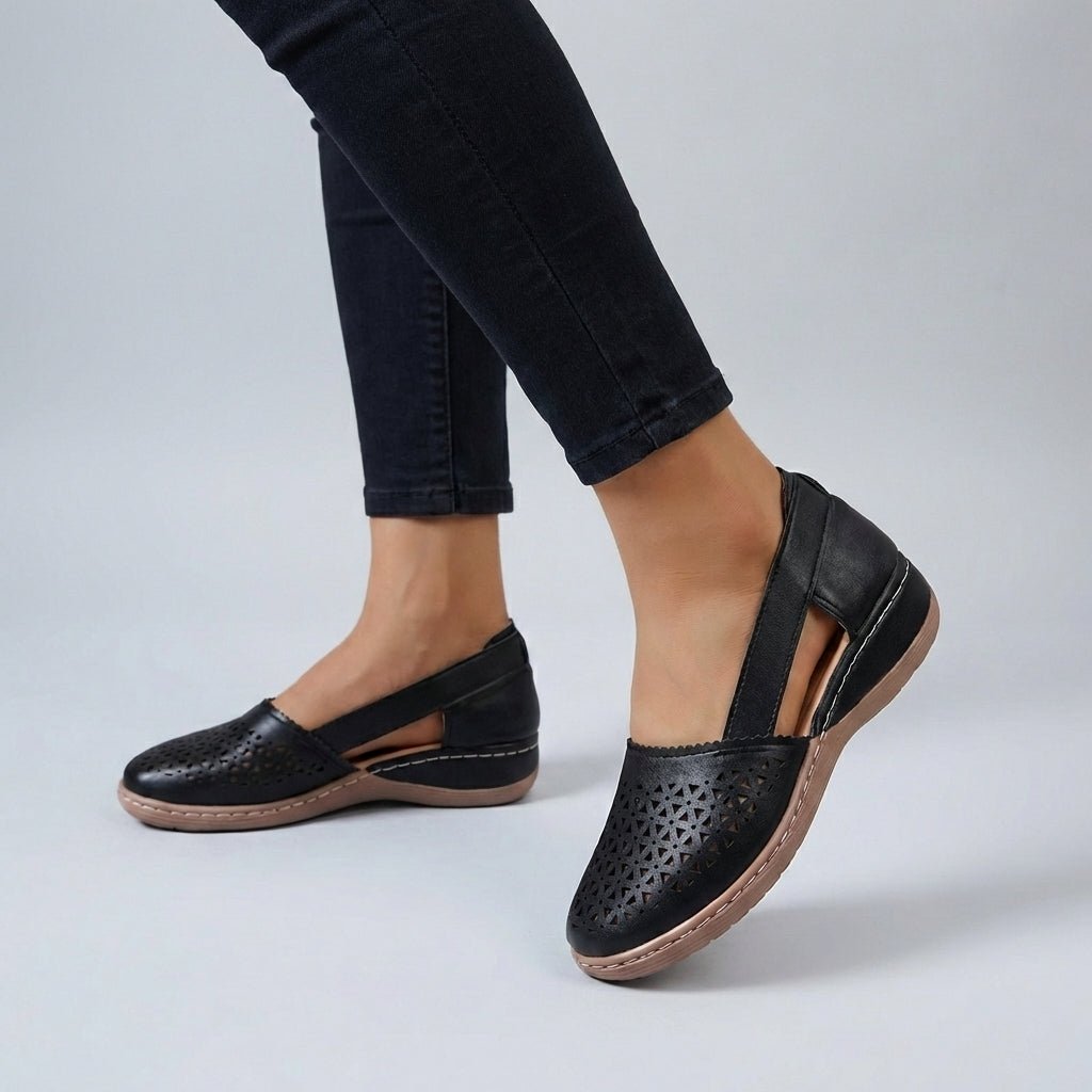 Women's sandals featuring a scalloped cut-out design, designed for summer comfort with breathable materials and orthopedic support, perfect for slip-on wear. 0
