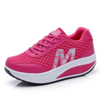 Women's sneakers featuring arch support and breathable fabric, designed for comfort and durability, perfect for walking and everyday wear. 1