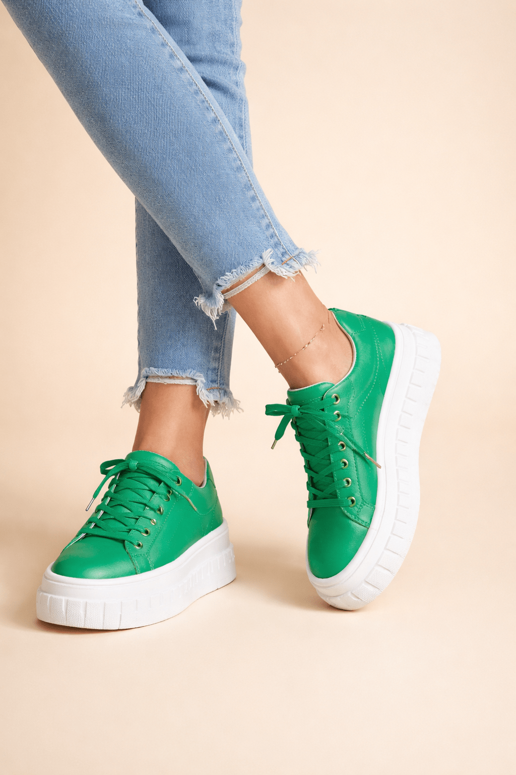 Women's Sneakers with Plateau Sole for All-Day Comfort – Stylish White Design in Premium Materials 5