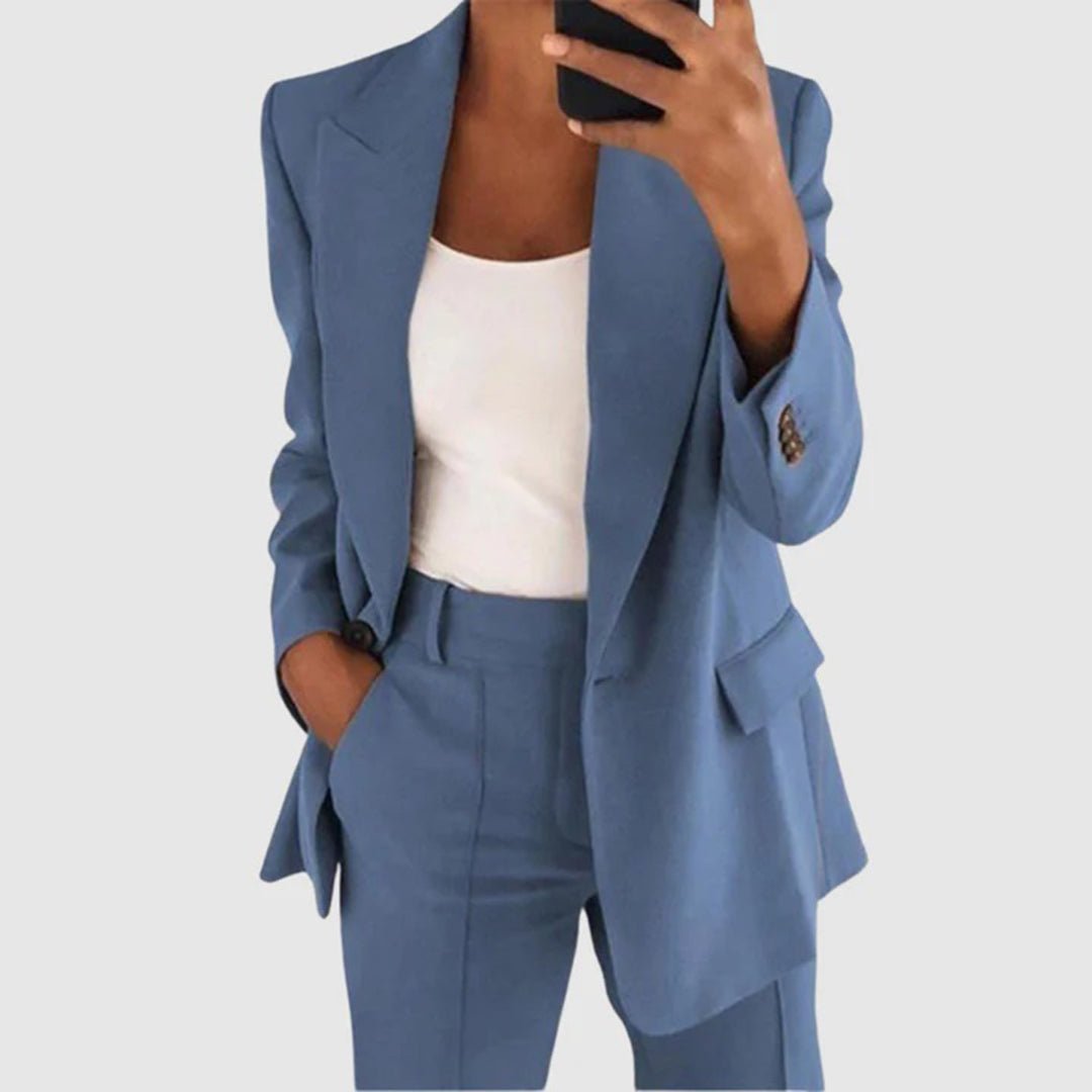 Women's elegant two-piece suit set featuring a stylish blazer and tailored trousers, perfect for both formal and casual occasions. 4