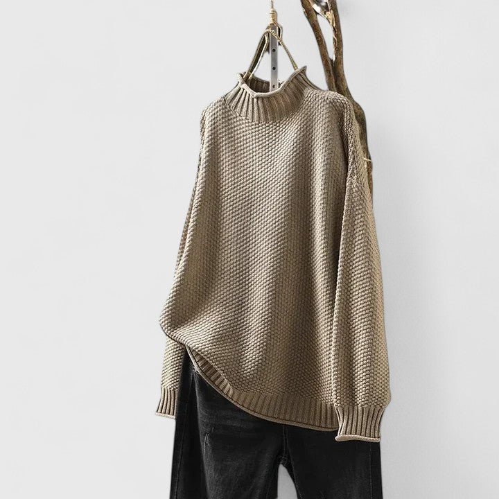 Women's cozy knit sweater pullover in soft fabric, perfect for winter comfort and versatile styling. 9