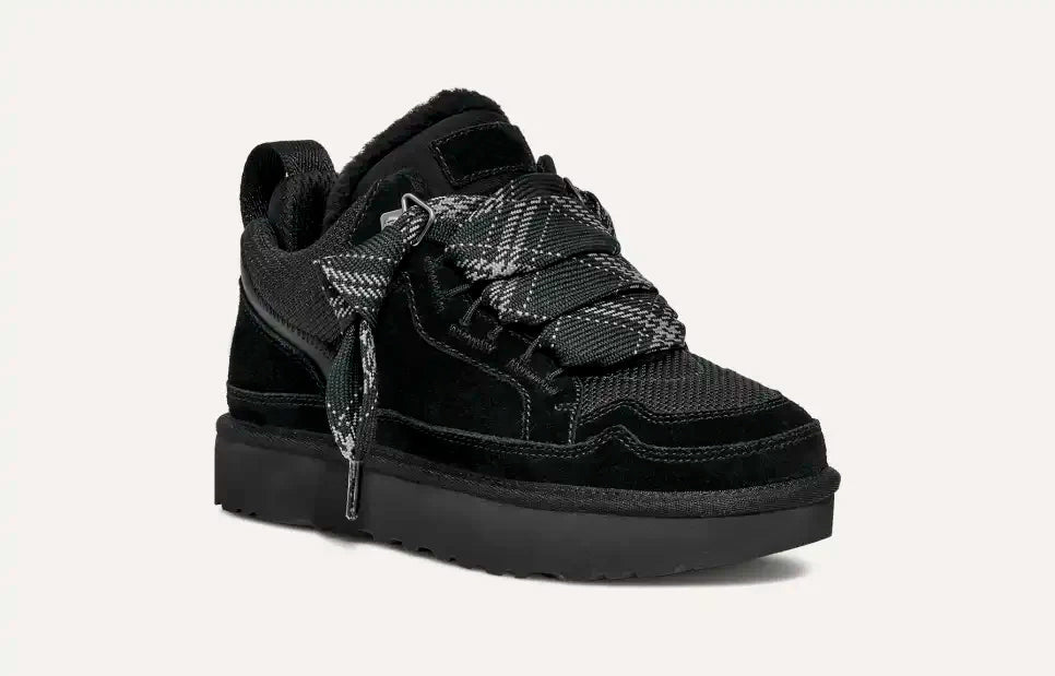 Women's winter suede boots featuring a warm lining and non-slip rubber sole, designed for comfort and style in cold weather. 5