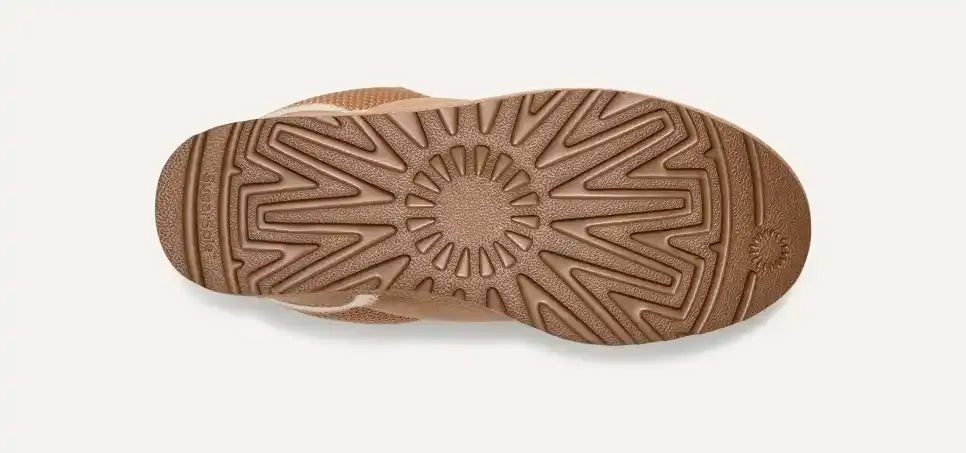 Women's winter suede boots featuring a warm lining and non-slip rubber sole, designed for comfort and style in cold weather. 4
