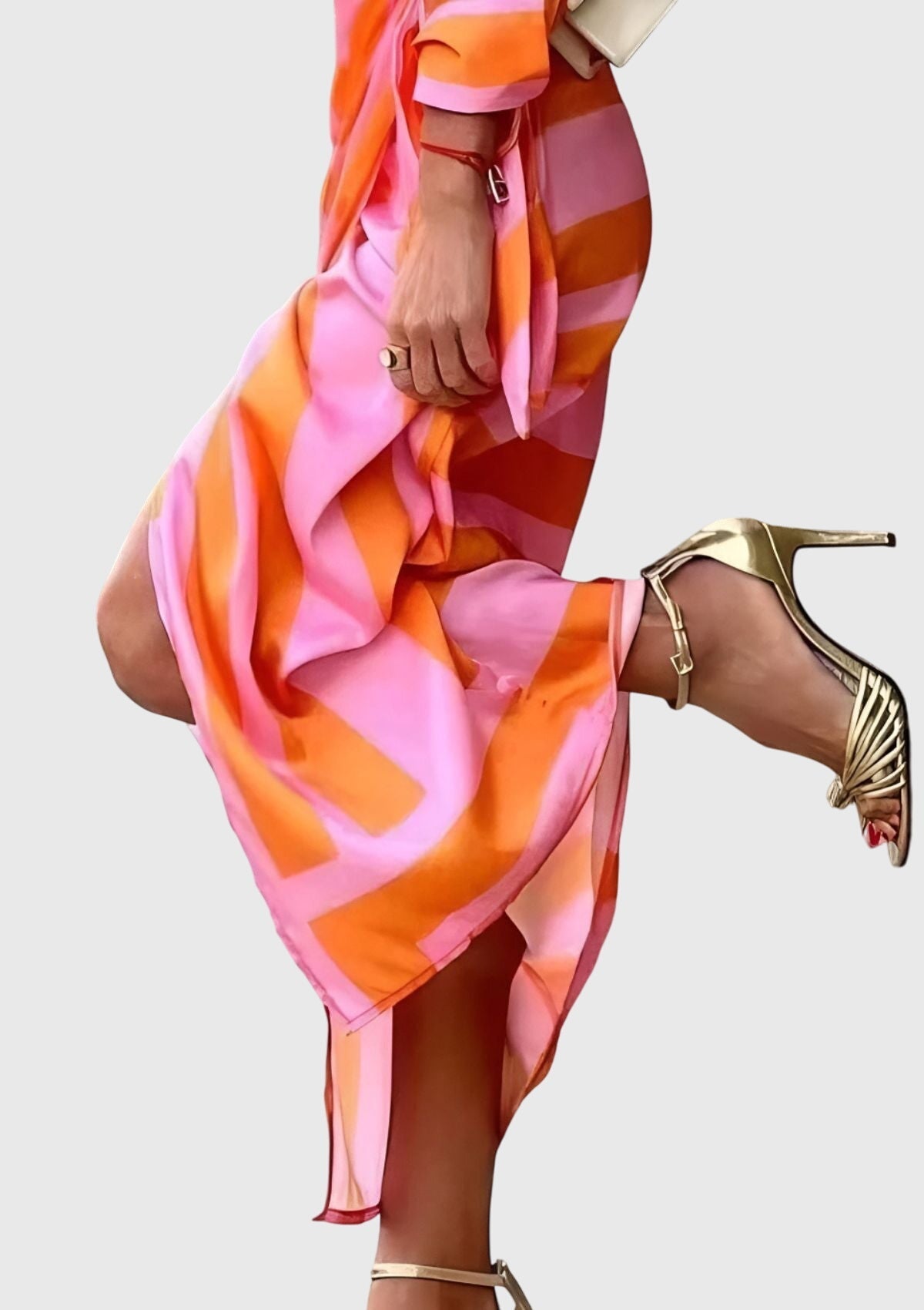 Elegant plus size women's wrap dress featuring an adjustable fit and modern print, perfect for summer outings and special occasions. 3