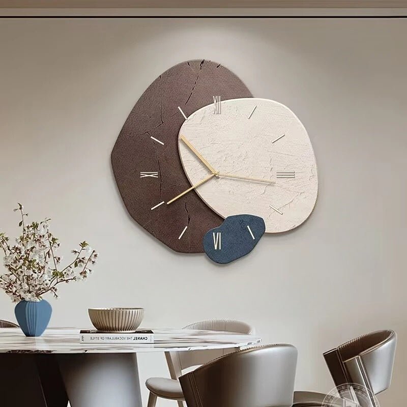 Wooden wall clock with a natural design, measuring 35 cm, featuring quiet operation for a serene environment, perfect for home decor. 4