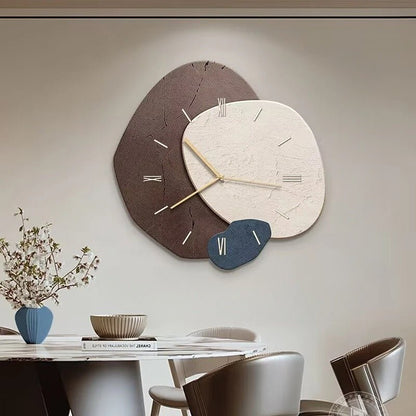 Wooden wall clock with a natural design, measuring 35 cm, featuring quiet operation for a serene environment, perfect for home decor. 4